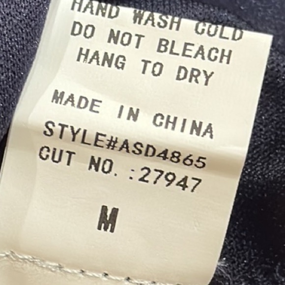 NWT Blue floral short sleeve knee length on/off shoulder dress Sz M - Picture 14 of 14